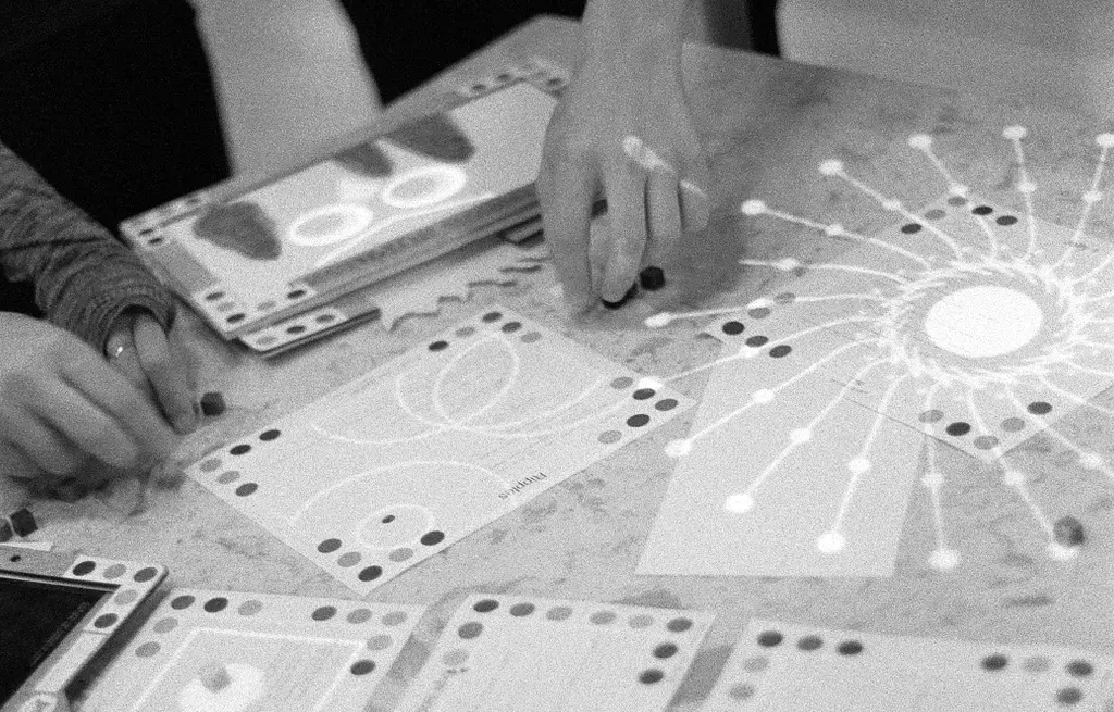 Dynamicland. Image from Guillaume Ardaud.